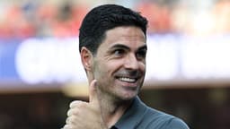 Arsenal news: First summer signing made as bid for Man ...