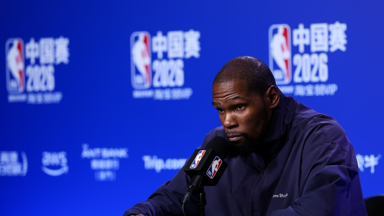 Durant fires back at Suns owner in social media clash