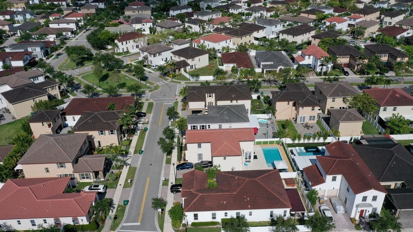 Mortgage rates hit highest level since 2025, adding to the ... - WSET