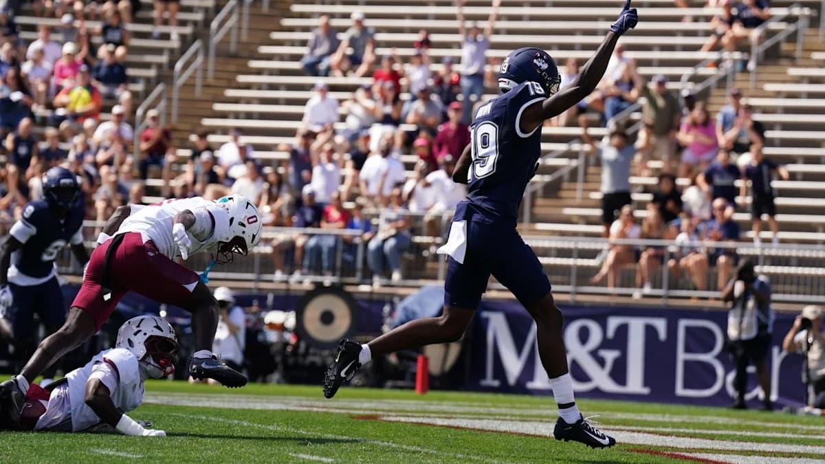 UConn Football Reportedly Trying to Join Conference it ...