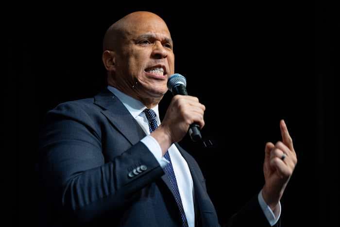 Democrats seek to overturn Trump's new rules for student loan forgiveness