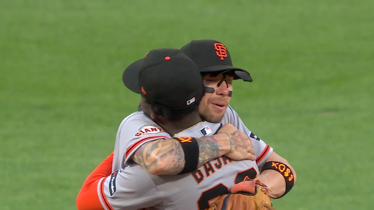Jason Foley seals the Giants' 9-5 win - San Francisco - MLB.com