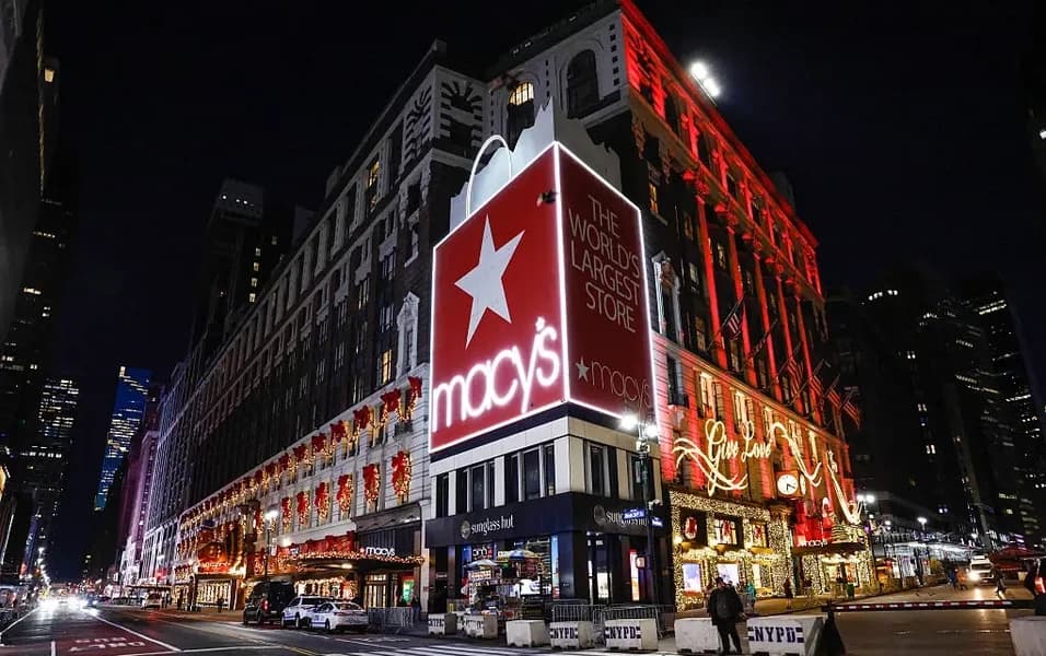 Nearly 7900 U.S. stores set to close in 2026