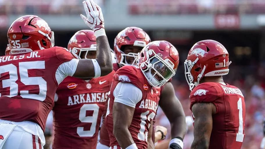 3 Bold Predictions Ahead of Razorbacks, Aggies Showdown