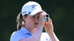 Lottie Woad makes strong start to major as world No 1 ...