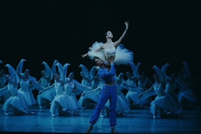 Ballet Manila brings back global ballet superstars Renata ...