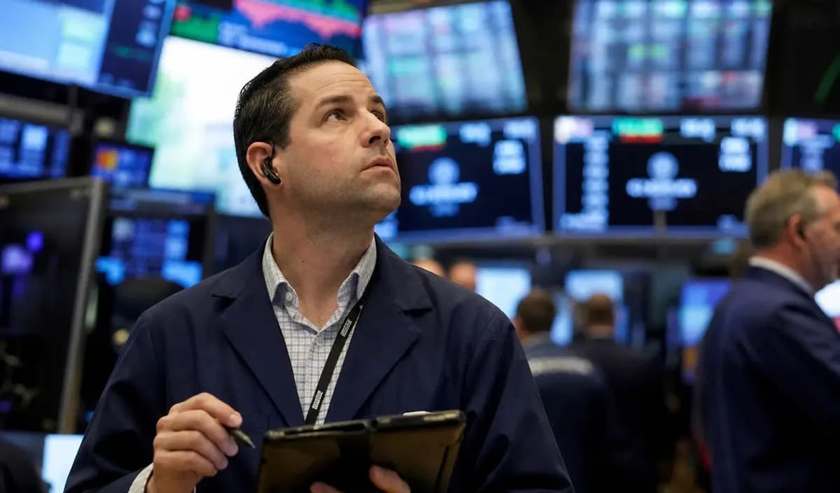 Global credit market stays calm as risks become more divided