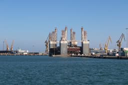 Gulf Oil Price War Heats Up As Saudi Arabia Slashes Crude ...