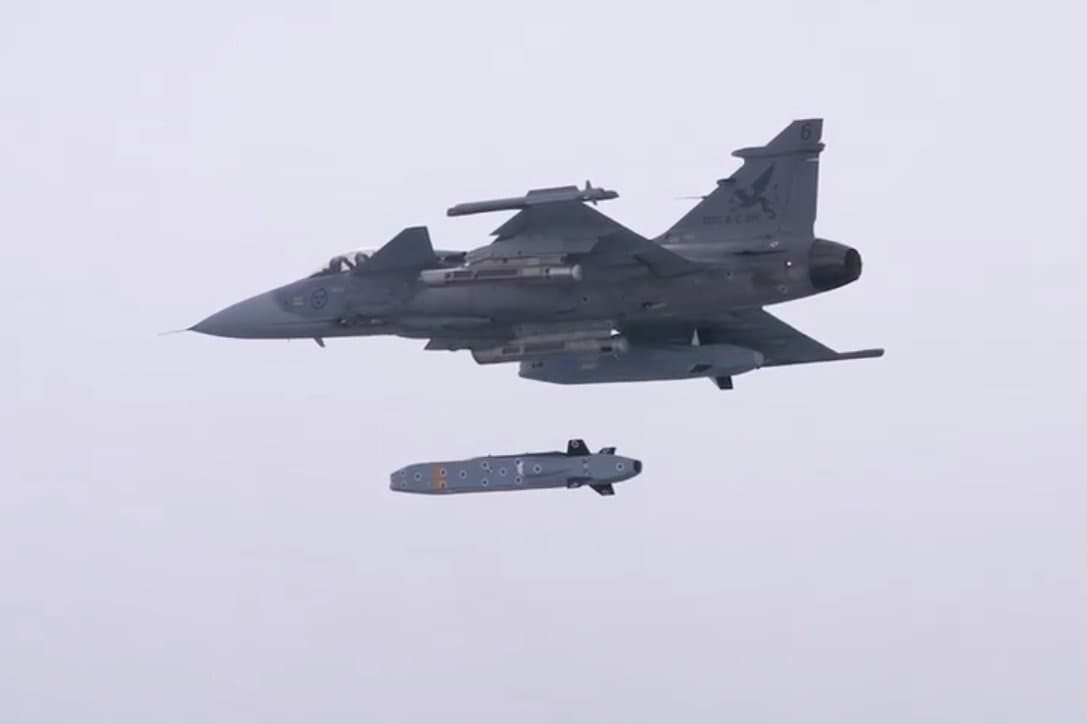 Sweden Fires TAURUS From Gripen, Unlocking 500KM ...