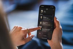 Creative Marketing In The Age Of AI: 3 Effective Ways To Get The Best Of Both Worlds, Benefiting From Real-World Statistics & AI-Powered Advertising At The Same Time | by Christina Martin | Apr, 2026 | Medium