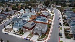 Homeowners Face Rising Insurance Challenges