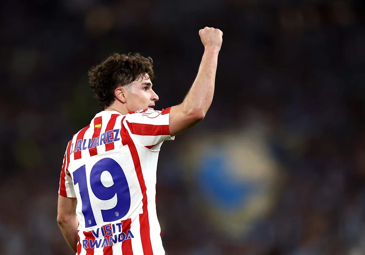 Barcelona set July 31 deadline in Julian Alvarez Pursuit