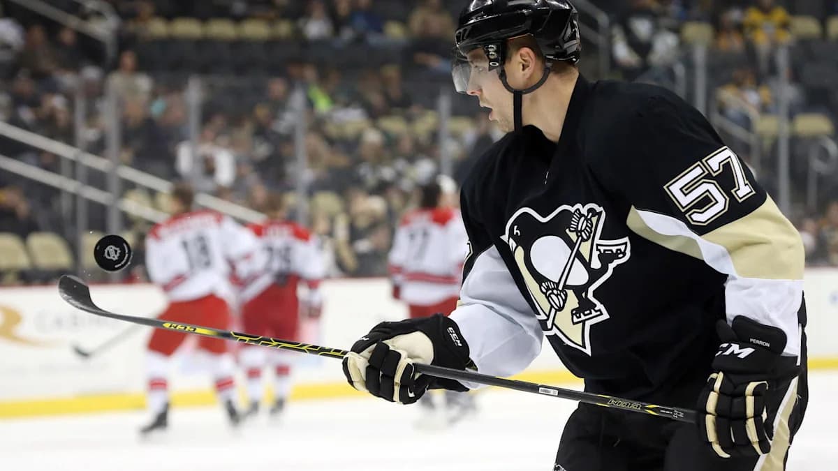 Former Penguins Forward Signs With New Team For 20th ...