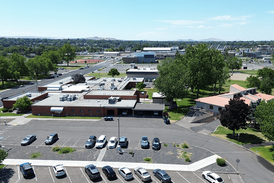 Kennewick council zeroes in on City Hall site, putting ...
