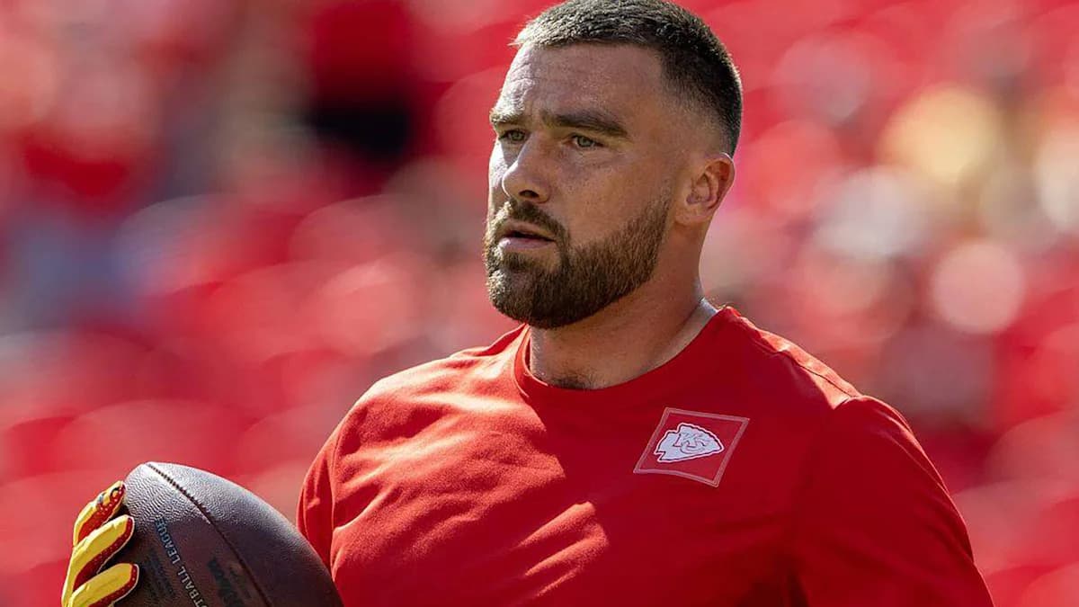 Fans Divided on Travis Kelce as Chiefs TE Goes Viral for ...