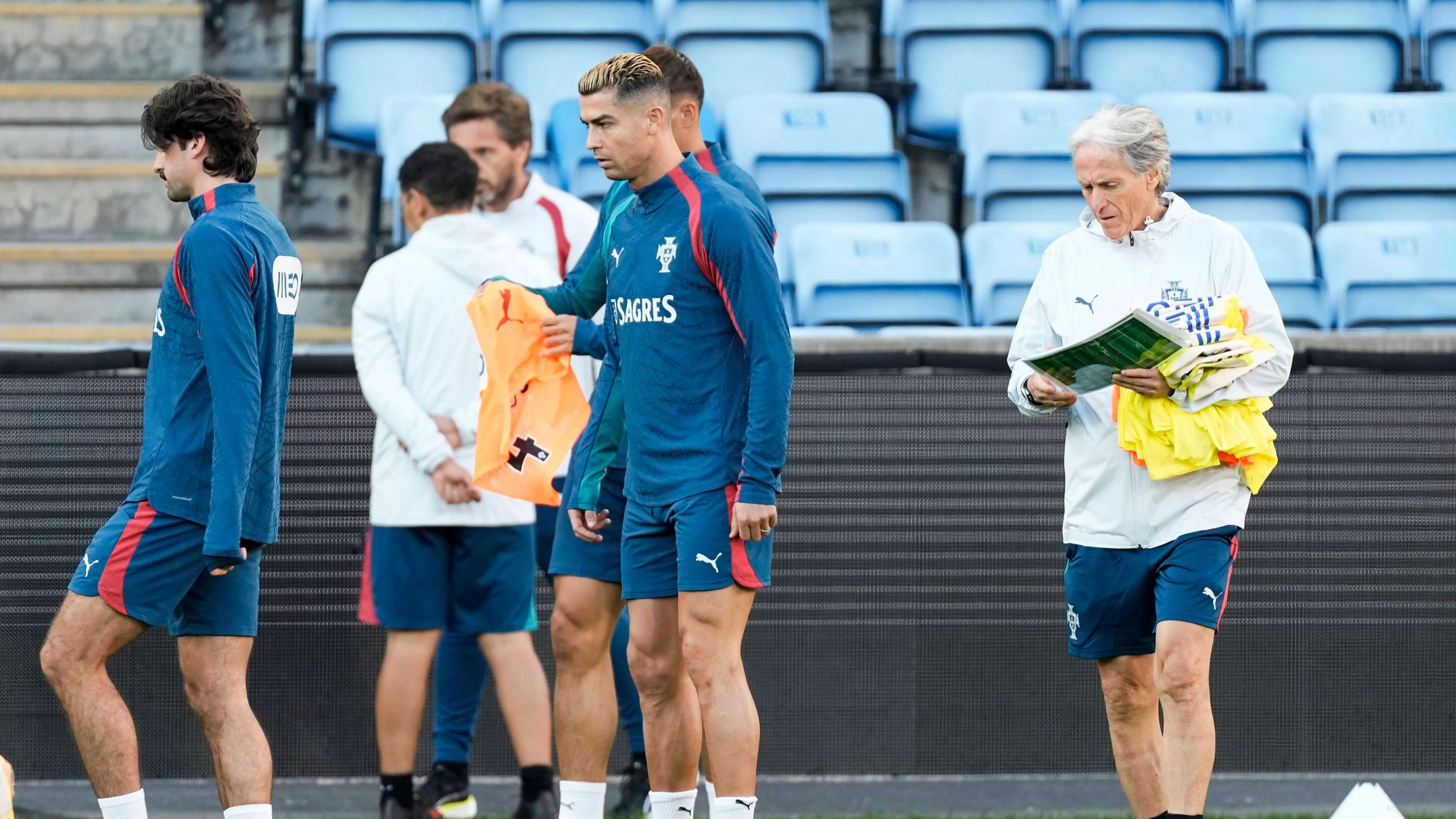 Behind the scenes of the Ronaldo and Jesus conversation